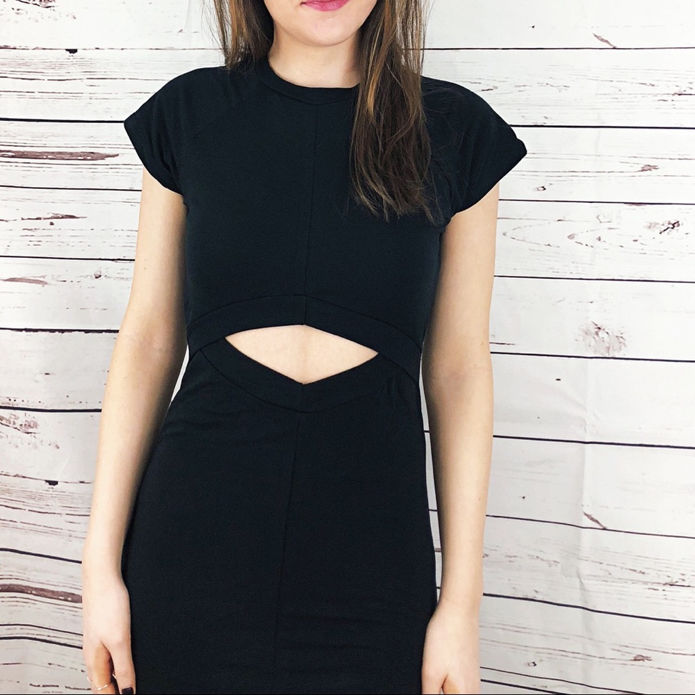 Peep dress